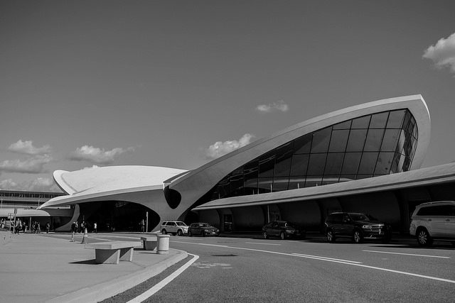 Open House for the historic TWA Flight Center at John F. Kennedy Int’l Airport – Author: Lucas Klappas – CC by 2.0
