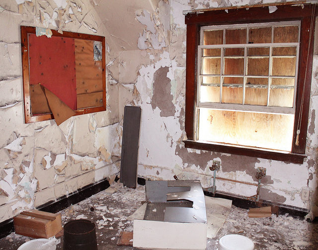 A boarded up room. Author: Matthew Hester CC BY-ND 2.0