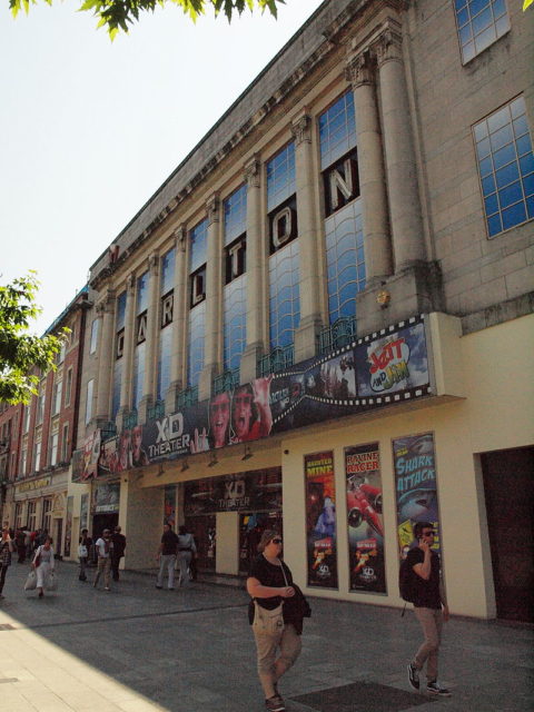 Carlton Cinema, Dublin in 2014. Author: Smirkybec. CC BY-SA 3.0