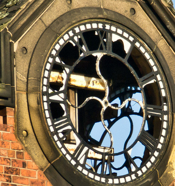 Close up of the clock tower. Author: paul CC BY 2.0