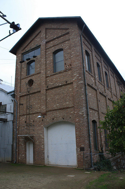 Folsom Powerhouse sealed doors. Author: Nick Ares CC BY-SA 2.0