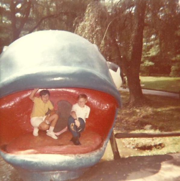 Kids having fun in 1972. Author: Jose Behar CC BY-SA 3.0