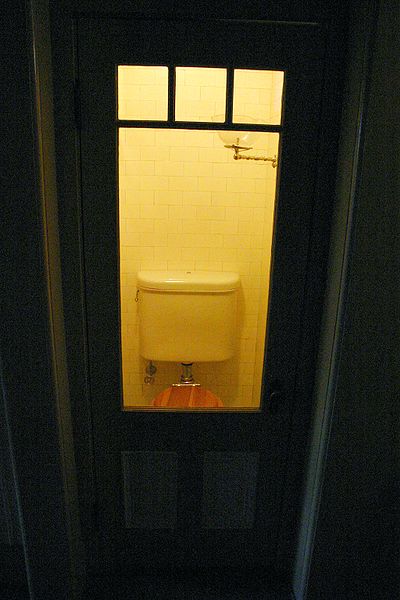 The bathroom had a window for a nurse to check on her. Author: Kai Schreiber CC BY-SA 2.0