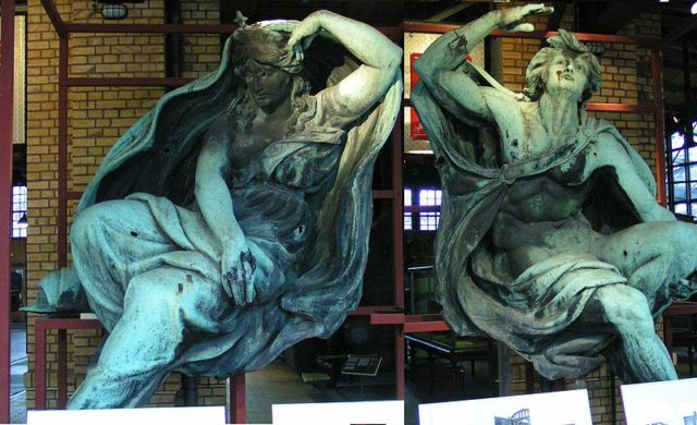 The Day and Night sculptures. Author: Thomas Hermes CC BY-SA 2.5