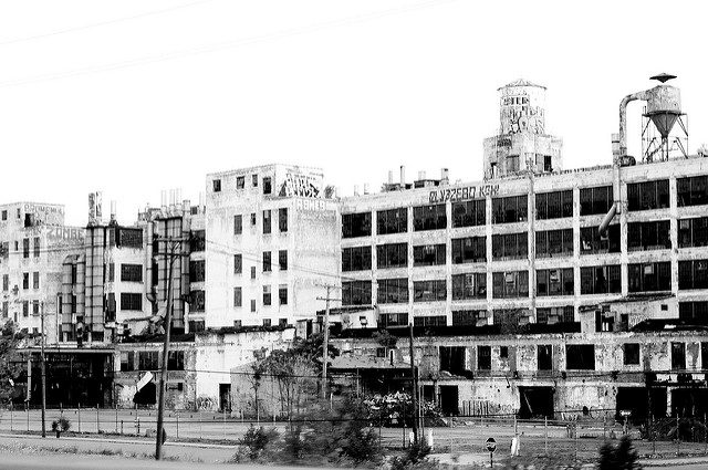 The factory in ruins. Author: Todd Kulesza CC BY-SA 2.0