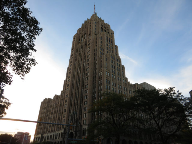 The Fisher Building. Author: Ken Lund CC BY-SA 2.0