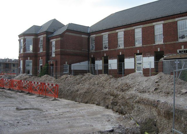 The Newnham Block. Author: Sebastian Ballard CC BY-SA 2.0