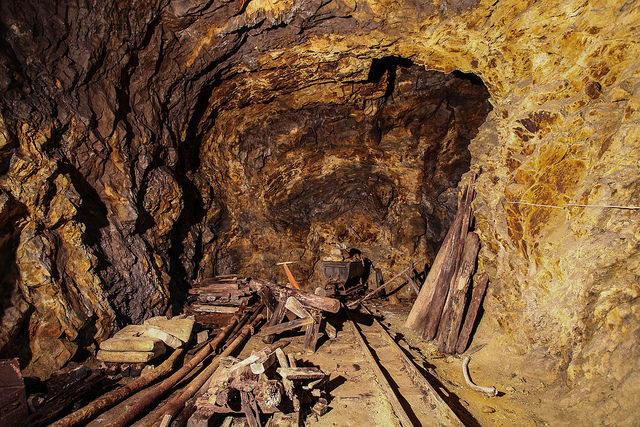 The underground working conditions. Author: Ministry of Foreign Affairs of the Republic of Poland CC BY-ND 2.0
