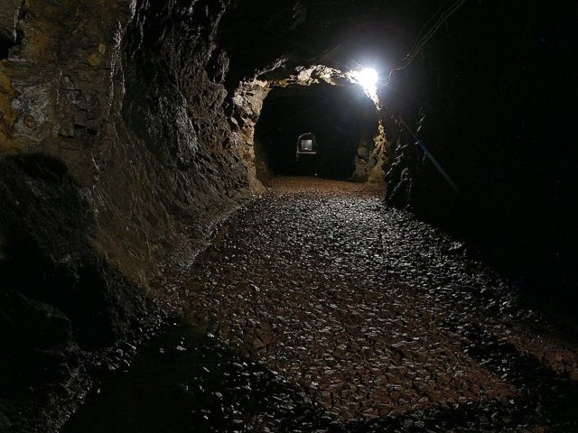 The unfinished portion of the tunnel. Author: Dariusz Cierpiał CC BY-SA 3.0