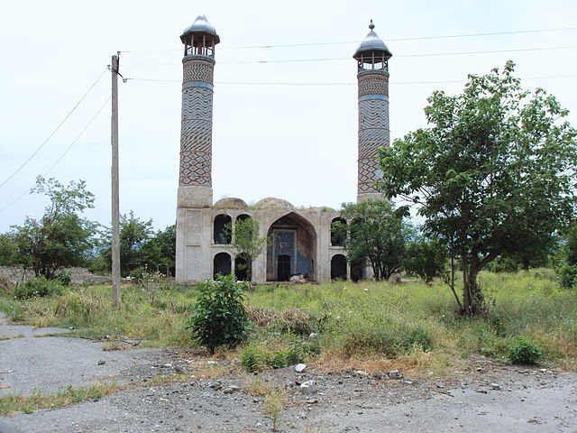 640px-juma_mosque_agdam1-640x480.jpg