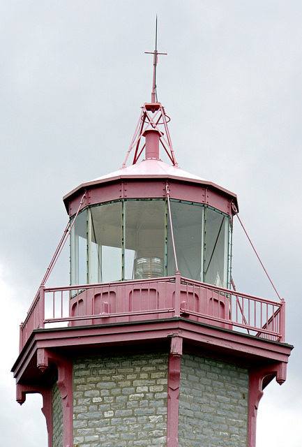 A close-up of the lantern. Author: Dennis Jarvis CC BY-SA 2.0