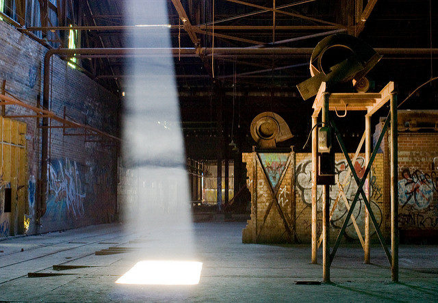Strong sunlight bursting through the roof. Author: Colin Knowles CC BY-SA 2.0