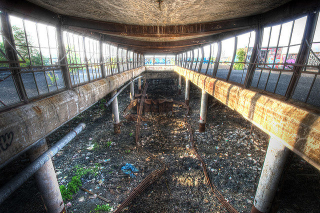 Another section of the Detroit Public Schools Book Depository. Author: Shane Gorski CC BY-ND 2.0
