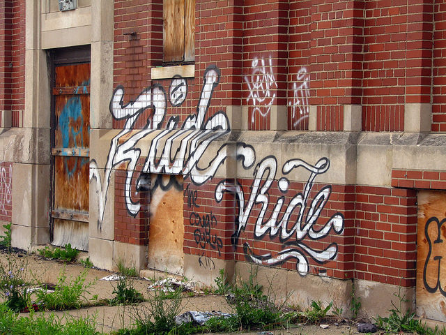 Big empty walls just what a graffiti artist wants. Author: Dave Hogg CC BY 2.0