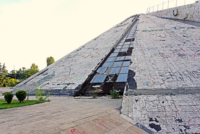 Destroyed and vacant. Author: Dennis Jarvis CC BY-SA 2.0