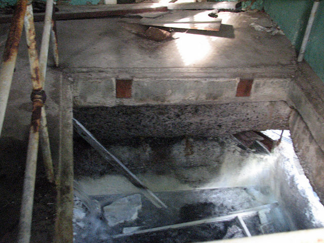 Inside the Imperial Baths. Author: bobistraveling CC BY 2.0