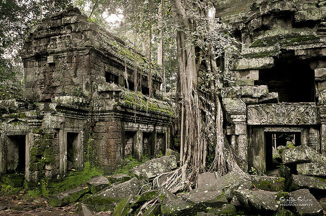 it-is-the-largest-temple-in-the-angkor-complex-author-staffan-scherz-cc-by-2-0-640x425.jpg