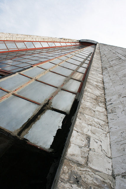 Looking up towards the top of the pyramid: Quinn Dombrowski CC BY-SA 2.0