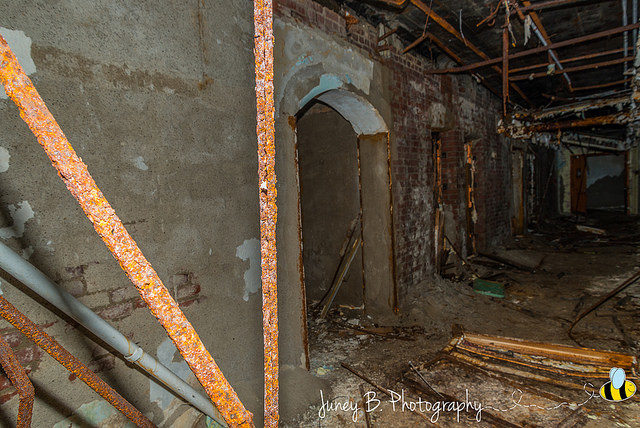One of the hallways where only ghosts wander. Author: Amanda CC BY-ND 2.0