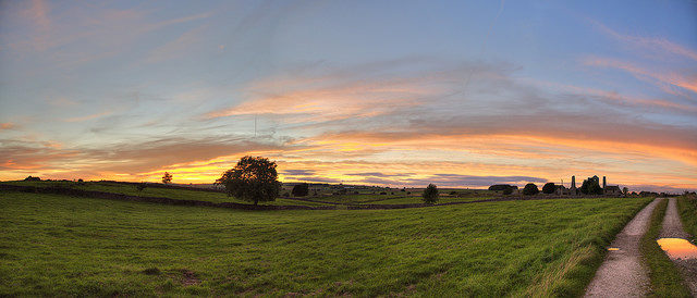 Sunset and the Magpie mine. Author: Simon Harrod CC BY 2.0