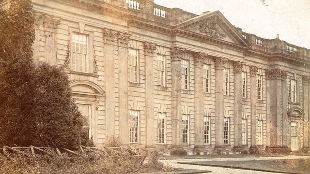 Sutton Scarsdale Hall in 1900. Author: Unknown – Extract from a historical photo