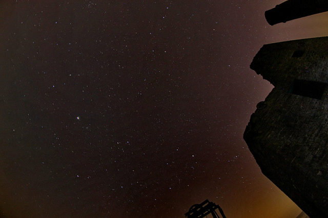 The stars above the Magpie Mine ruins. Author: Anthony Stewart Vardy CC BY 2.0