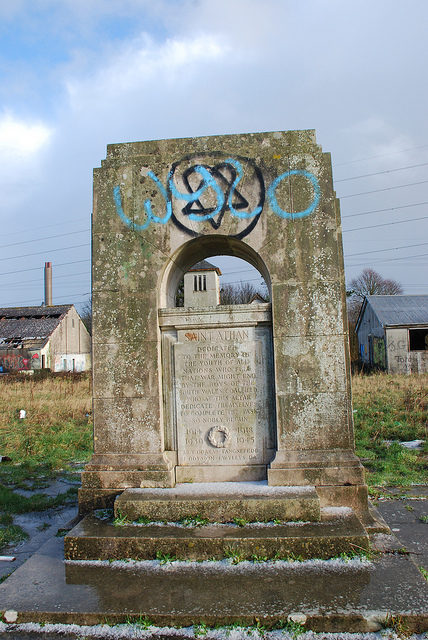 The war memorial. Author: Richard Szwejkowski CC BY-SA 2.0