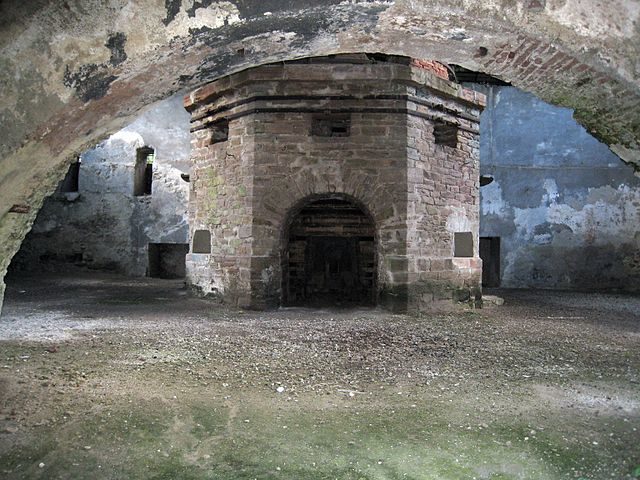 Govăjdia blast furnace, view of the “bosh”, blastholes, and the crucible with the taphole of the blast furnace – Author: Rudolf Hanzelik – CC BY 2.5