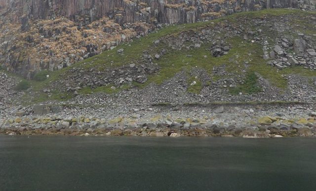 A barely visible remains of the railway. Author: Rosser1954 CC BY-SA 4.0