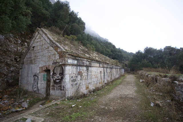 Abandoned Bomb-proof Barracks. Author: Prioryman CC BY-SA 3.0