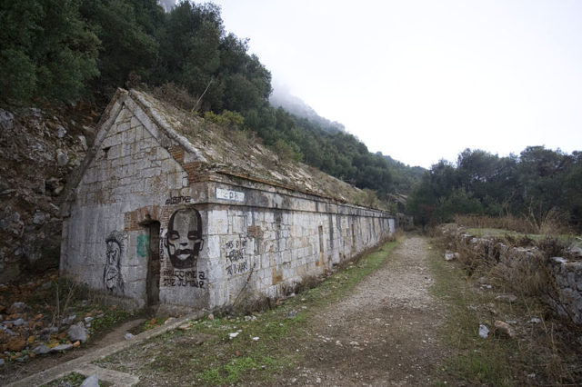 Abandoned Bomb-proof Barracks. Author: Prioryman CC BY-SA 3.0