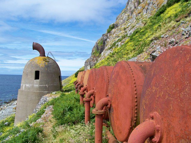 Ailsa Craig South Foghorn. Author: James T M Towill CC BY-SA 2.0