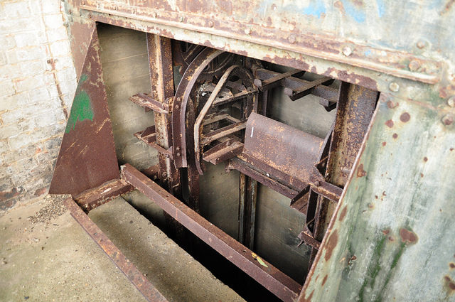 Ammo loading shaft. Author: Si Gardner CC BY-ND 2.0