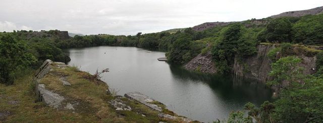 Dorothea Quarry panorama. Author: Traveler100 CC BY-SA 3.0