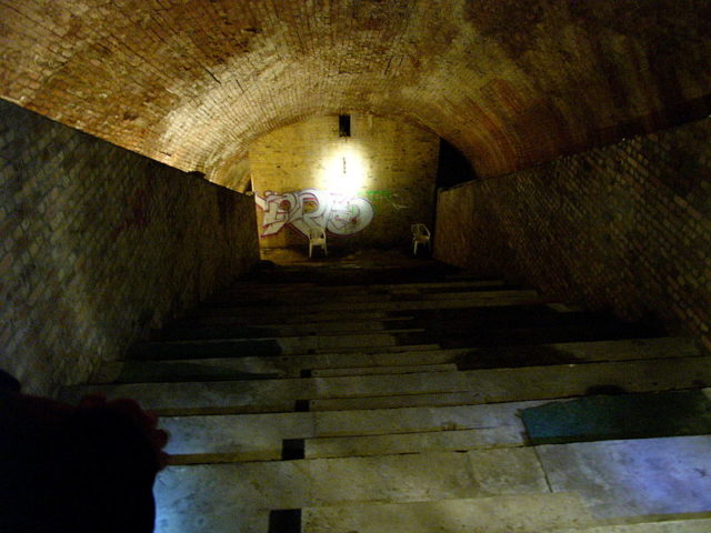Down to the tunnel. Author: shellac CC BY 2.0