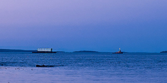 Google Barge Leaving Portland Harbor at High Tide and Sunset – Author: cloud2013 – CC BY 2.0