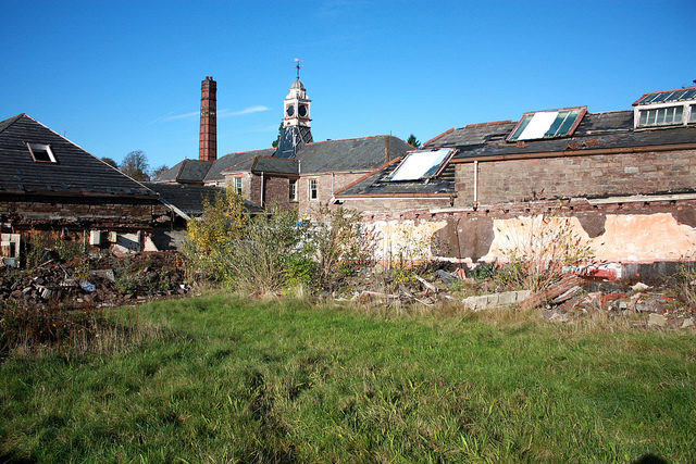 Mid Wales Hospital. Author: National Assembly for Wales CC BY 2.0