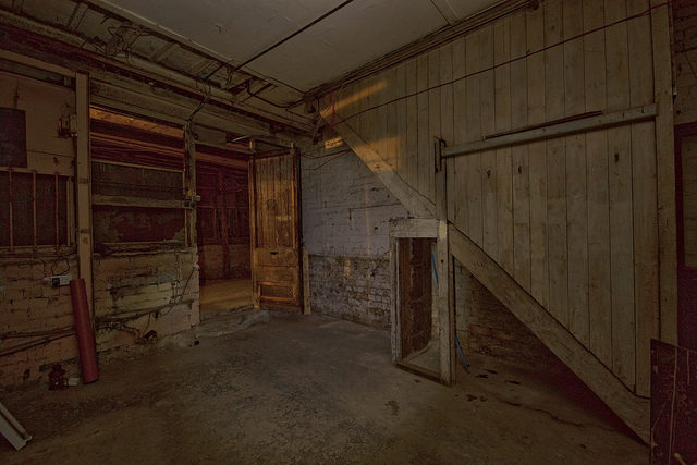 One of the abandoned underground stores. Author: simon sugden CC BY 2.0