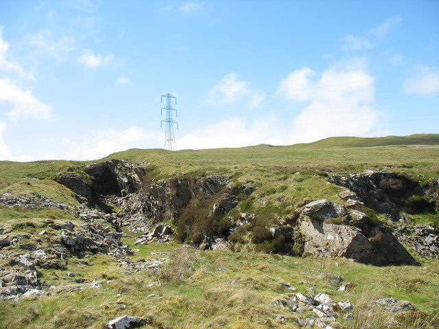 One of the pits. Author: Author: Eric Jones CC BY-SA 2.0