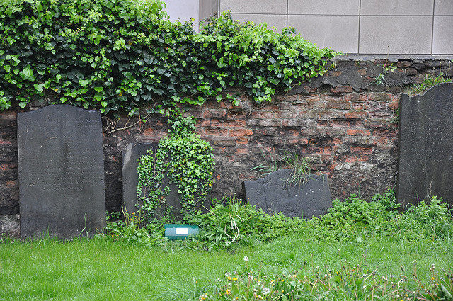 Part of the churchyard. Author: Jennifer Boyer CC BY 2.0