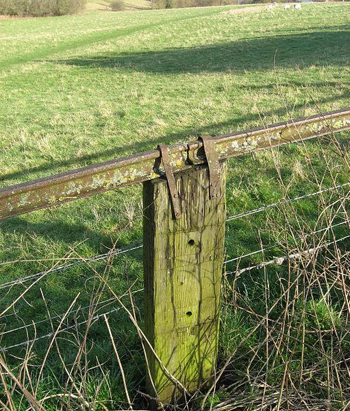 Part of the rail used as a fence. Author: Bob&Anne Powell CC BY-SA 3.0