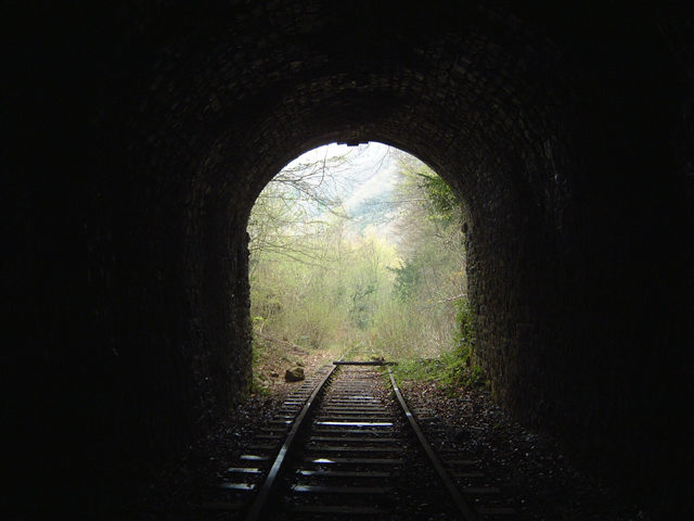 The disused railway tunnel. Author: Roy Parkhouse CC BY-SA 2.0