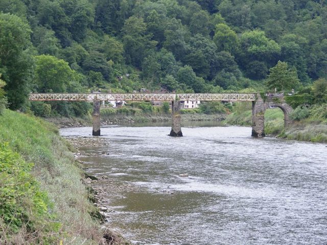 The river bridge. Author: KevinP CC BY 3.0