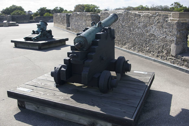 A cannon on Castillo de San Marcos. Author: fatzcatz CC BY-SA 4.0