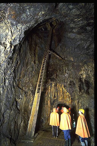 A group of tourists visiting the mine. Author: Bengt A Lundberg / Riksantikvarieämbetet CC BY 2.5