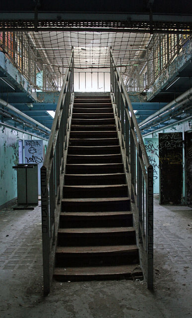 A staircase leading to the second floor. Author: jolienvandegriendt CC BY-SA 2.0