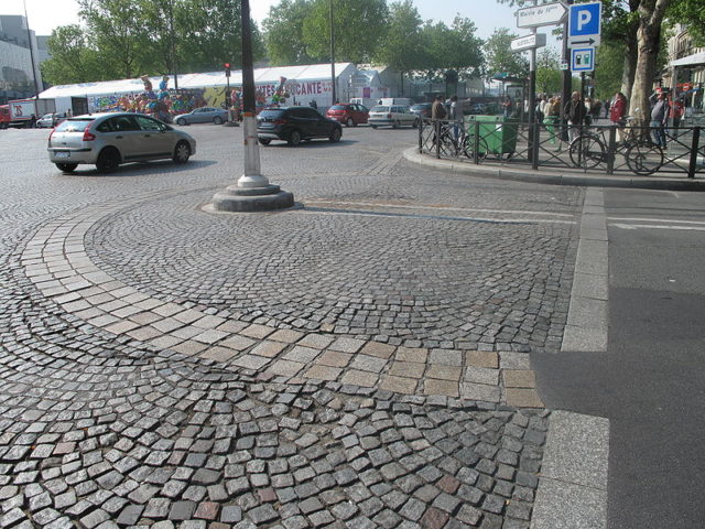 Faint traces of the Bastille. Author: Tangopaso Public Domain