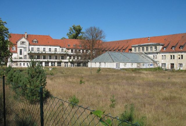 General view of the sanatorium. Author: Doris Antony GFDL