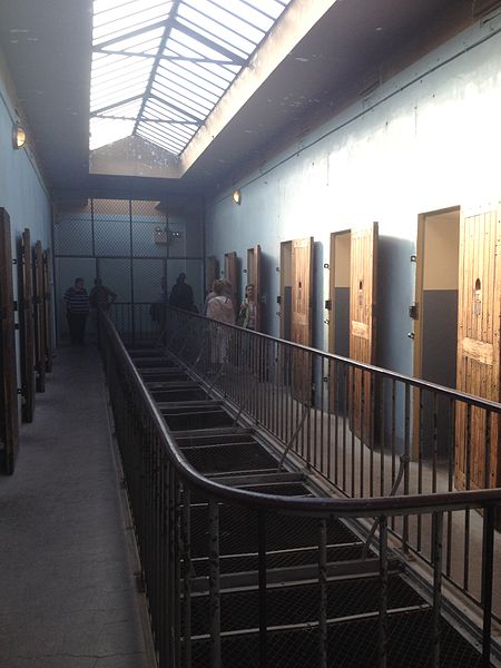 Inside one section of the prison. Author: Ced007 CC BY-SA 3.0