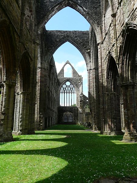 Part of the interior alternative angle. Author: grumpylumixuser CC BY 3.0